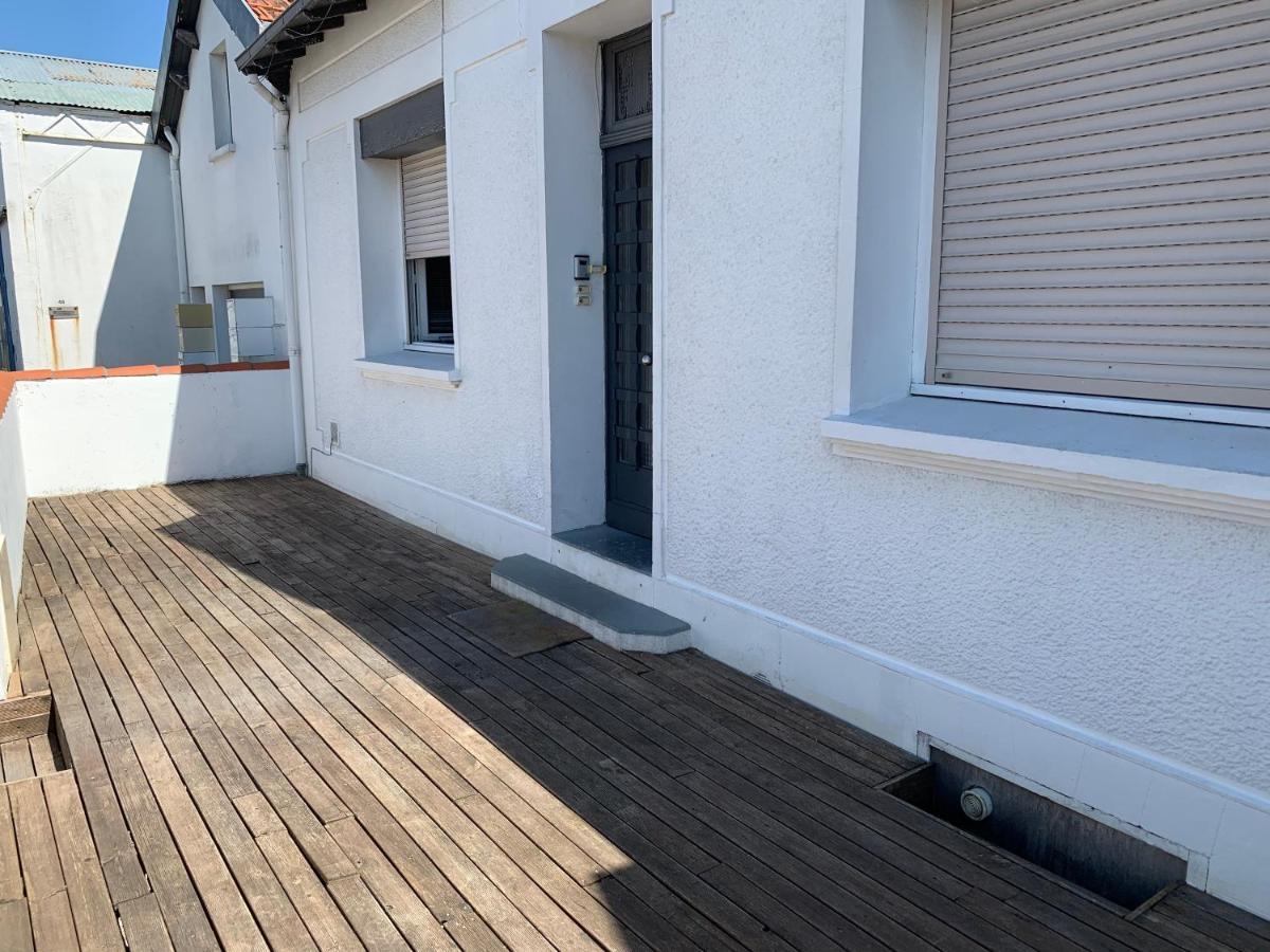 Appartement Tout Confort En Mezzanine A 20Mn A Pied Du Centre-Ville Avec Tv Et Wifi La Rochelle  Eksteriør bilde