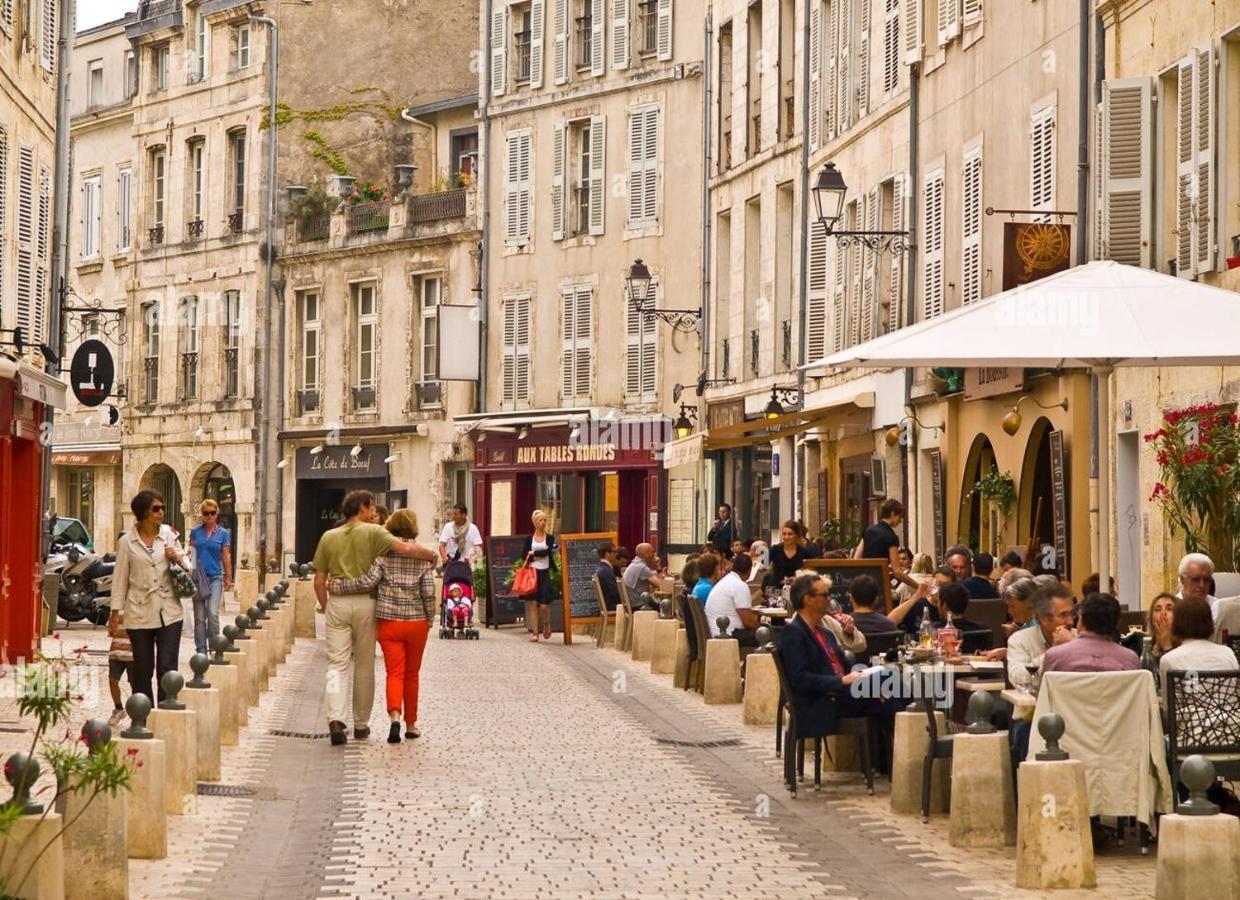 Appartement Tout Confort En Mezzanine A 20Mn A Pied Du Centre-Ville Avec Tv Et Wifi La Rochelle  Eksteriør bilde