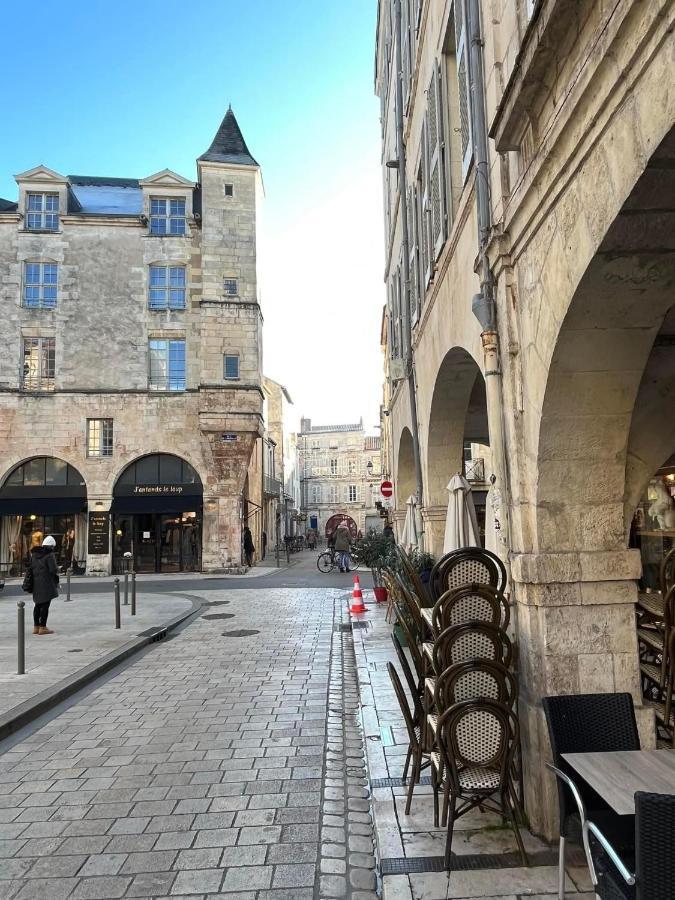 Appartement Tout Confort En Mezzanine A 20Mn A Pied Du Centre-Ville Avec Tv Et Wifi La Rochelle  Eksteriør bilde